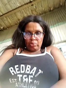 bubblendz1988 online show from April 20, 2026, 9:01 am