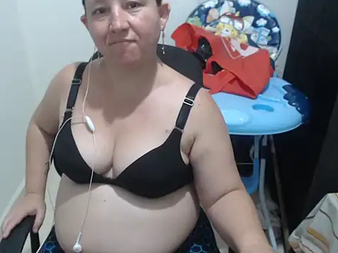 Yohis Kiut25 online show from December 21, 2025, 4:30 am