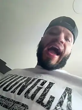 dereckgreen online show from April 21, 2026, 7:06 pm