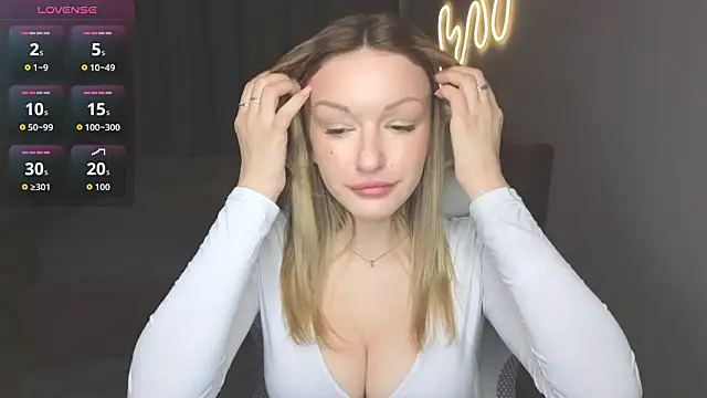 MargaretSweet1 online show from February 9, 2026, 11:31 pm