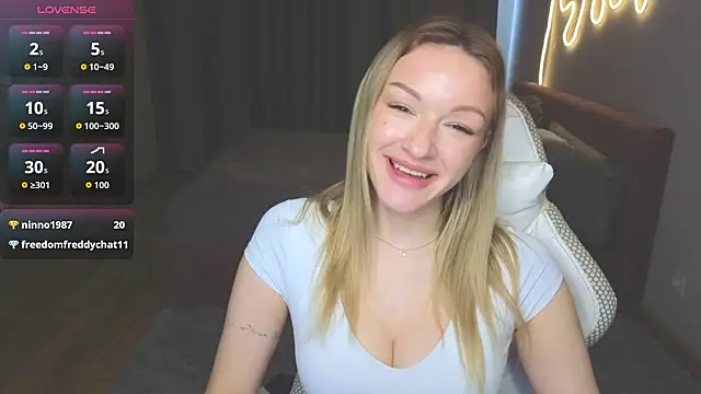 MargaretSweet1 online show from March 21, 2026, 8:19 am