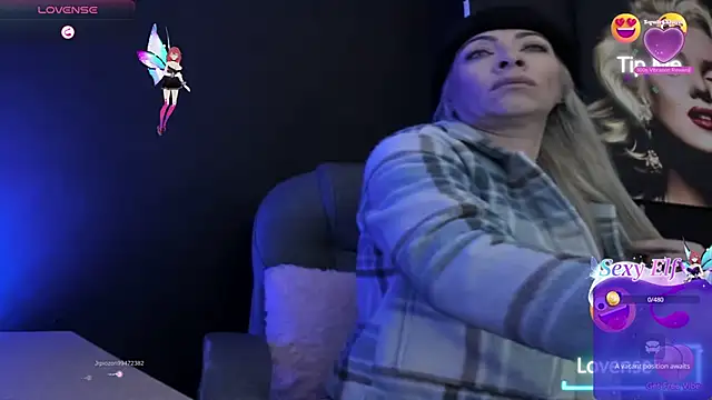 viktoria davis  online show from December 17, 2025, 12:16 am