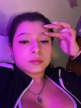  Amber Brown online show from October 16, 2025, 8:48 am