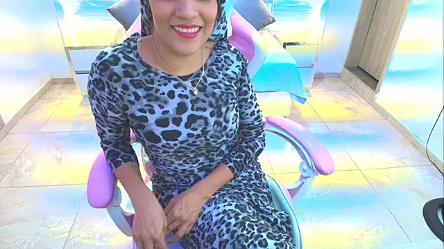 Zulema hamdi online show from February 20, 2025, 7:19 pm