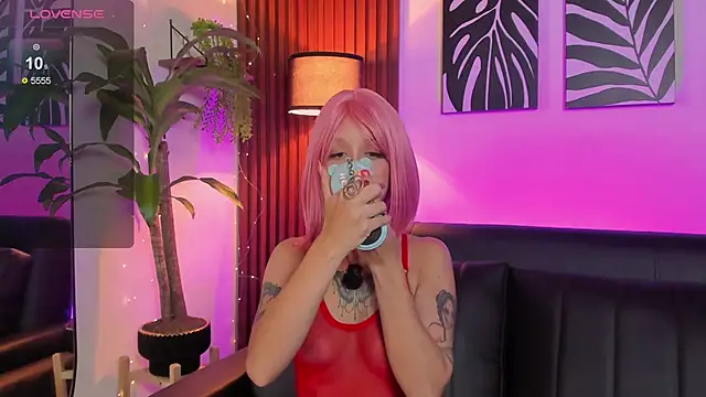 Georgina caruso online show from April 22, 2026, 3:53 am