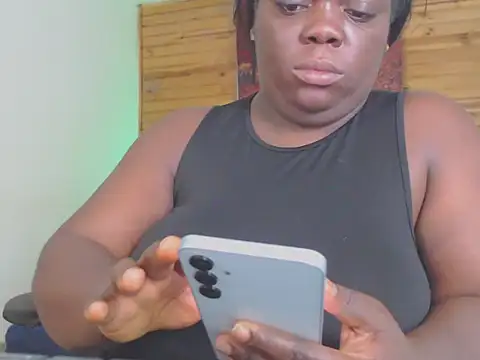 Snapshot of Lola_Honney chatting on April 11, 2026, 4:06 am Lola Honney online show from April 11, 2026, 4:06 am