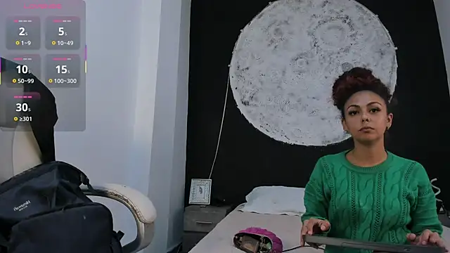 DalayMoore online show from October 12, 2025, 7:46 pm