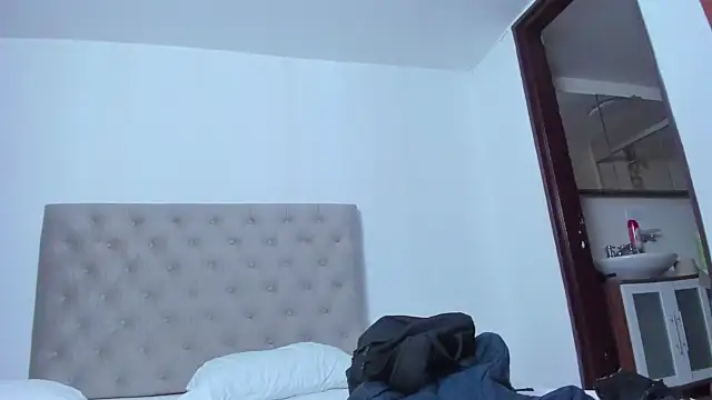 Dayana  Ospina online show from March 2, 2025, 8:27 am