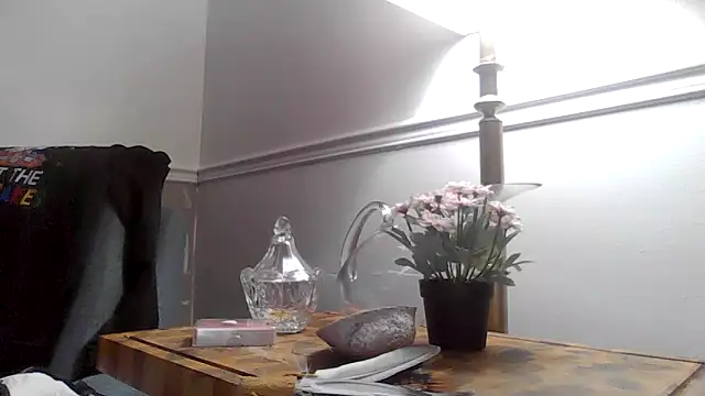 yourcourage1 online show from October 26, 2025, 1:22 am