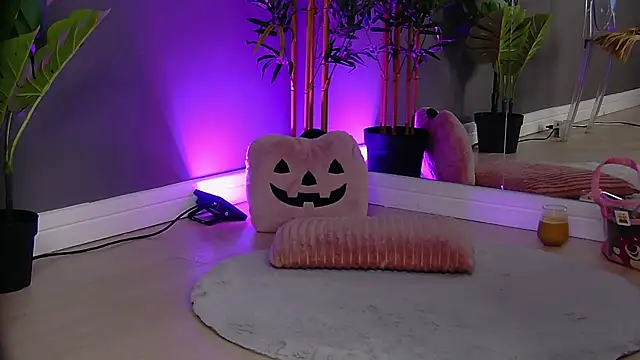 PatriciaSpice online show from November 6, 2025, 5:41 am