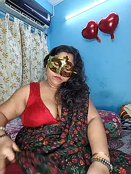 hevensex143 online show from April 3, 2026, 7:45 pm