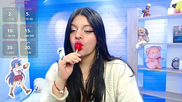 ashley cute77 online show from November 18, 2025, 11:47 am