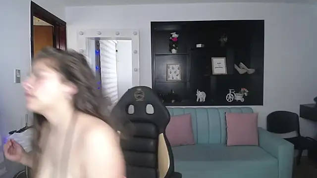 Kitten Cam online show from February 15, 2025, 6:55 pm