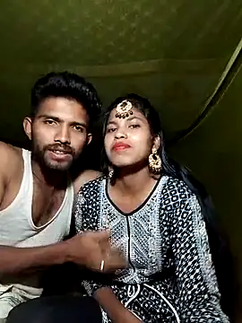 Hot couple 1 online show from March 18, 2025, 5:21 pm