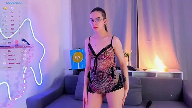 MaryKlein online show from February 11, 2025, 7:05 pm