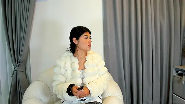 1lubonnie online show from February 18, 2025, 1:54 am