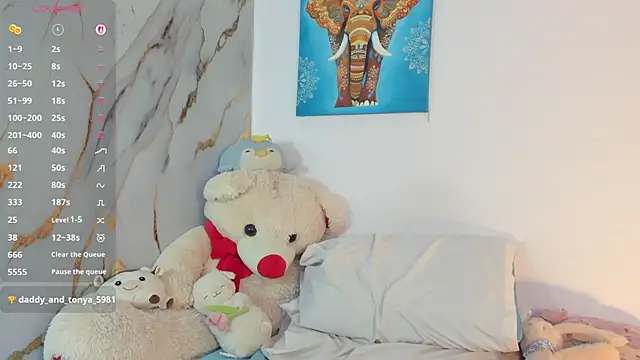 Snapshot of cute_dani01 chatting on October 28, 2025, 9:39 pm cute dani01 online show from October 28, 2025, 9:39 pm