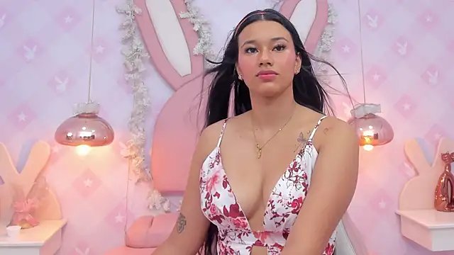 LIA SWAN  online show from January 11, 2026, 4:06 am