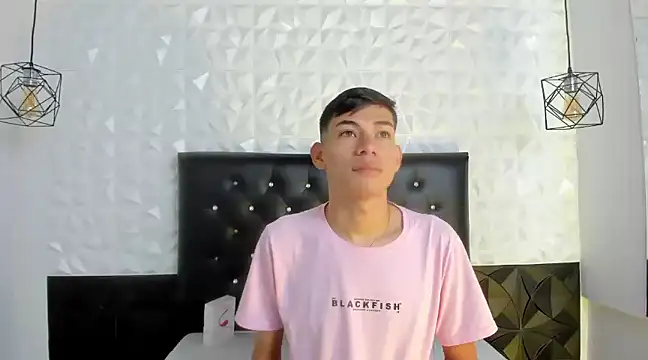 JackeOwens online show from March 5, 2025, 1:06 pm