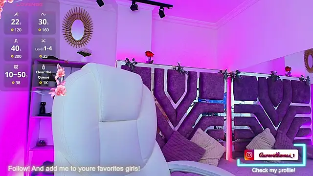 Aurora thomas  1 online show from January 22, 2025, 3:51 pm