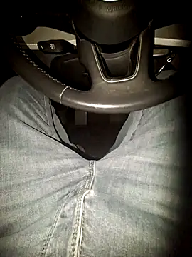 Nzino1983 online show from March 19, 2026, 6:01 pm