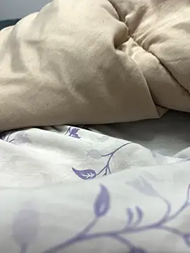 Sticky23w online show from December 2, 2025, 10:38 pm