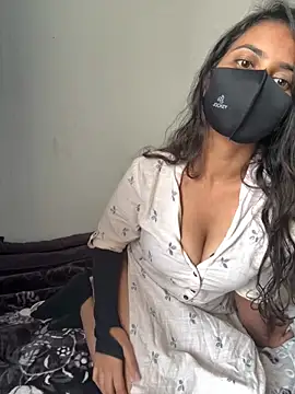 Sofia3393 online show from November 20, 2025, 7:08 am