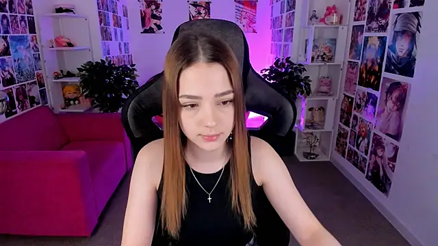 PamBeesly online show from February 27, 2025, 9:43 am