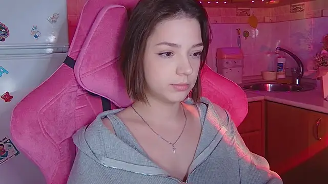 PamBeesly online show from April 18, 2026, 7:07 pm