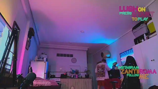 ZRD88 online show from September 25, 2025, 2:04 am