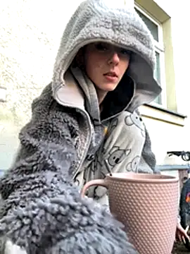 Snapshot of Ciara2004 chatting on December 2, 2025, 7:36 am Ciara2004 online show from December 2, 2025, 7:36 am