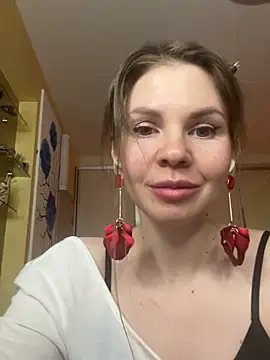 ReginaSparkle online show from March 7, 2025, 4:46 am