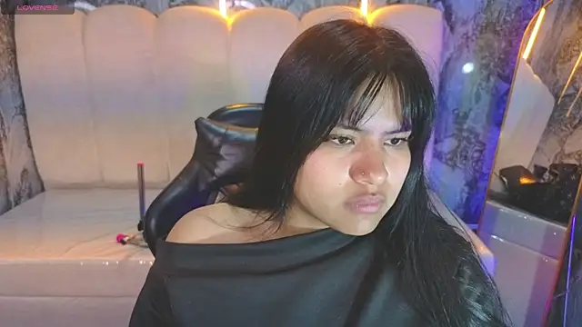 Snapshot of Paulette_v chatting on July 8, 2026, 1:04 pm Paulette v online show from July 8, 2026, 1:04 pm