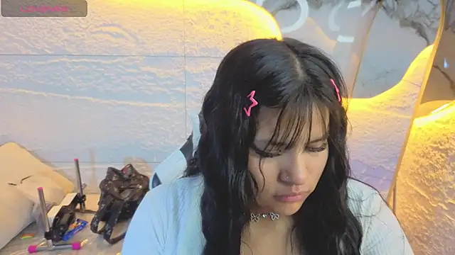 Snapshot of Paulette_v chatting on July 18, 2026, 1:04 pm Paulette v online show from July 18, 2026, 1:04 pm
