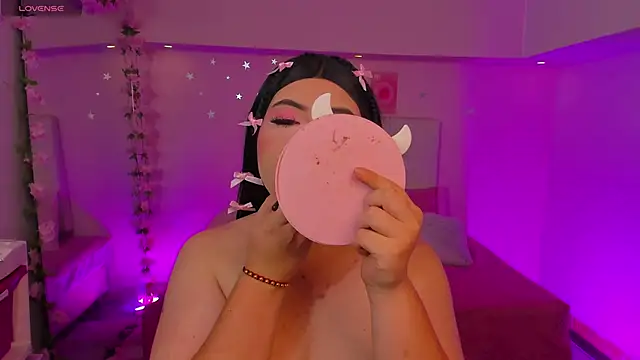 ScarlettDreamss7 online show from November 25, 2025, 12:16 pm