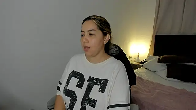 brithany olson25 online show from March 5, 2026, 11:34 pm