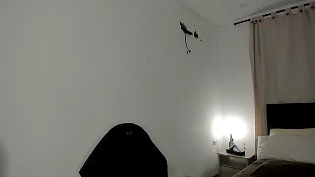 brithany olson25 online show from April 26, 2026, 5:16 am