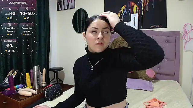 Emmie Hot online show from October 14, 2025, 12:17 pm