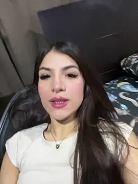 thompsonabella666 online show from February 5, 2025, 6:48 pm