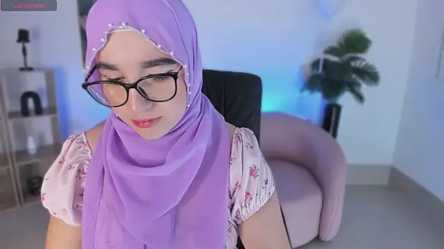 Ayha khalaf online show from September 12, 2025, 1:17 am