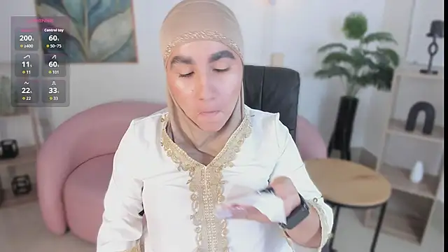 Ayha khalaf online show from October 17, 2025, 1:31 am