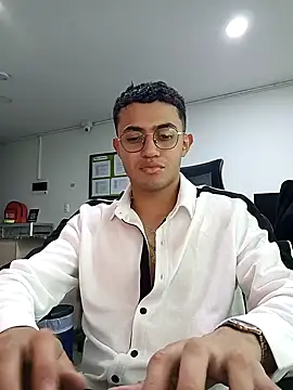 Thonny-becker online show from February 22, 2025, 10:42 pm