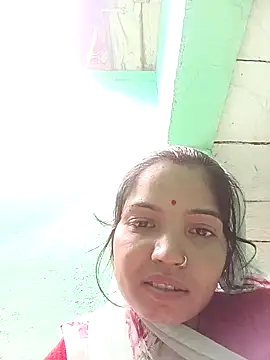 Bhuvi Bedi online show from February 4, 2025, 10:00 am