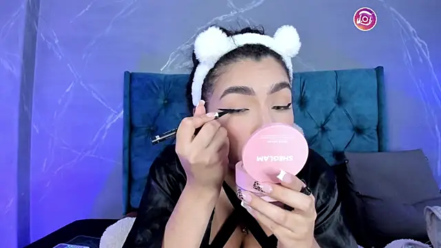 fierygroup online show from April 21, 2026, 1:42 am