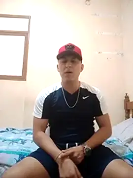 LuisMex1998 online show from October 25, 2025, 11:21 pm