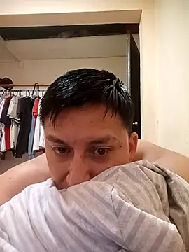 LuisMex1998 online show from April 9, 2026, 10:31 am