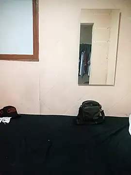 LuisMex1998 online show from April 22, 2026, 6:05 am