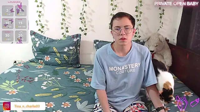 Tina 4 Charlie online show from November 3, 2025, 12:39 pm