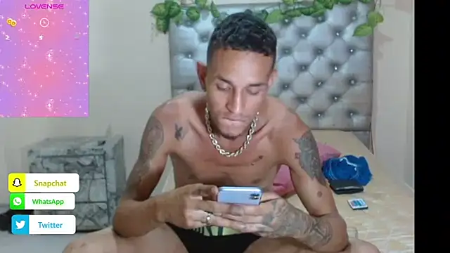 Horny latin777 online show from January 23, 2025, 5:13 am