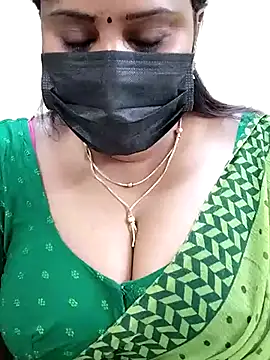 Queenflowerr online show from February 19, 2025, 12:25 am